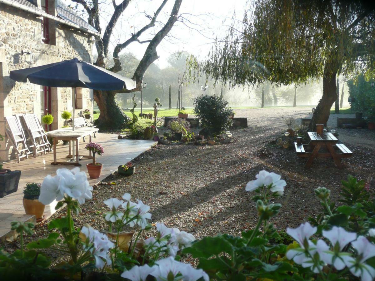B&B Dinan La Priquetais Trévron Exterior foto